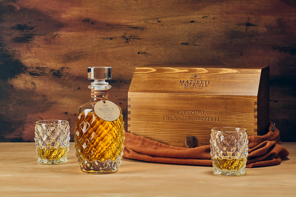 mazzetti-d-altavilla-decanter-gocce-d-autore-con-grappa-di-dolcetto-riserva-13-a image 2