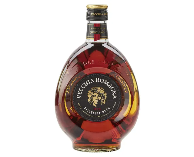 vecchia-romagna-etichetta-nera-brandy-italiano-70-cl-38-vol image 1