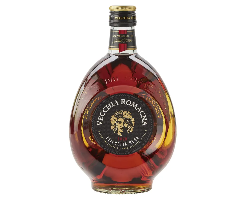 vecchia-romagna-etichetta-nera-brandy-italiano-70-cl-38-vol image 1