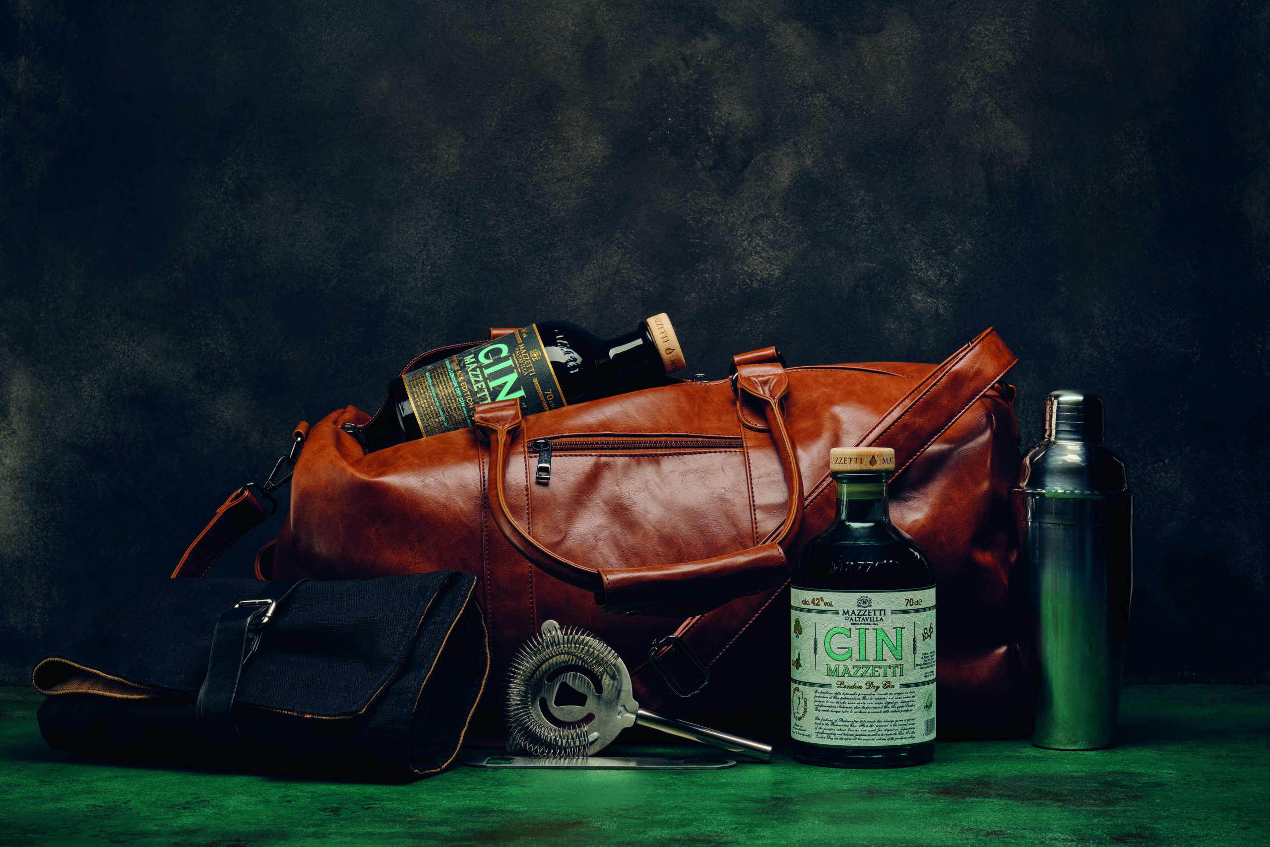 mazzetti-d-altavilla-weekend-set-mazzetti-gin-e-black-edition-con-kit-mixology image 2
