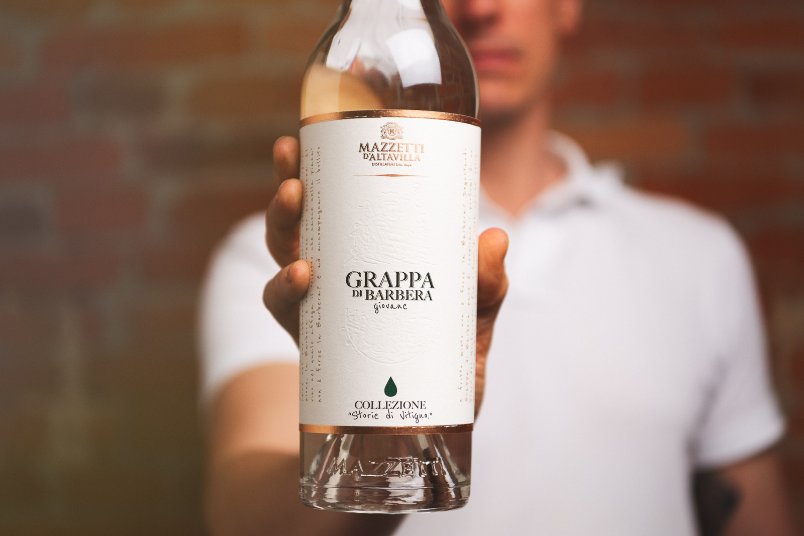 mazzetti-d-altavilla-grappa-di-barbera-bottiglia-classica image 3