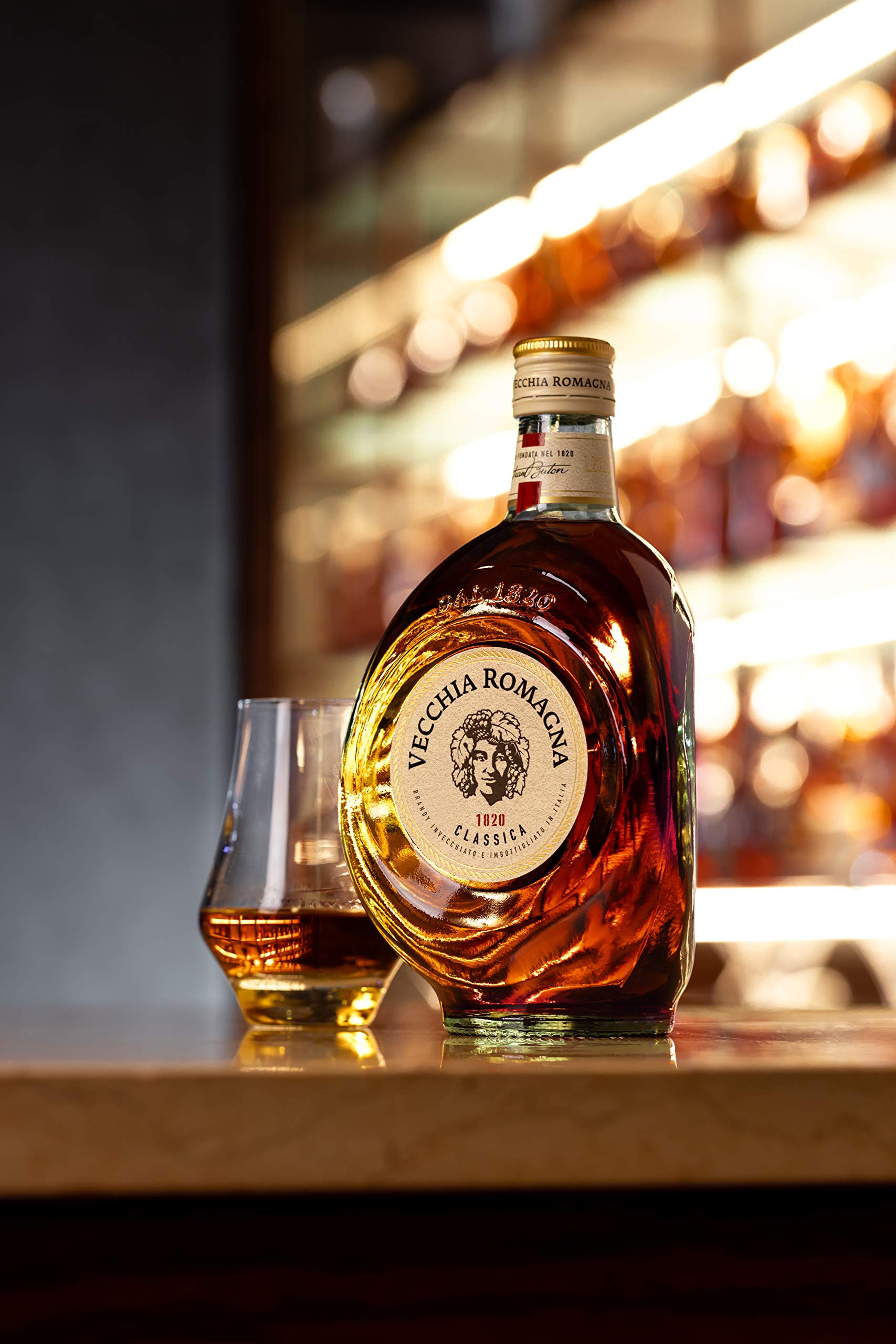 vecchia-romagna-classica-brandy-italiano-70-cl-37-2-vol image 3